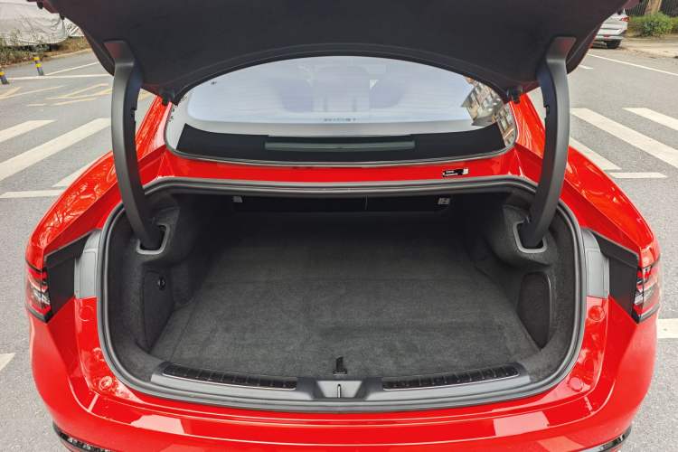 Used Hima Luxeed S7 2025 785 km Ultra
