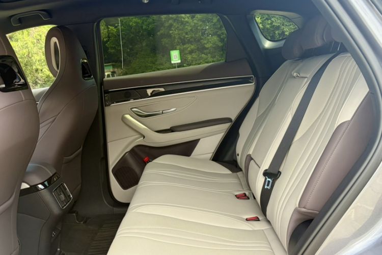 Used BYD Song PLUS New Energy 2025 DM-i Smart Drive 112KM Prestige Model