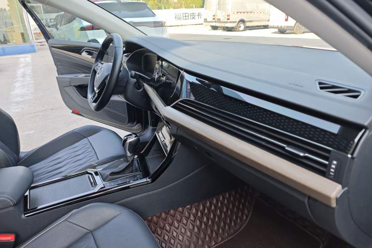 Used Volkswagen Passat 2021 330TSI Luxury Edition
