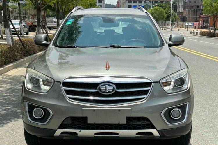 Used Bestune X80 2015 2.0L Automatic Luxury Version