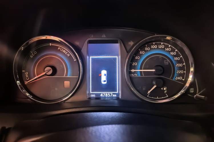 Used Toyota Corolla 2018 Dual-Engine 1.8L E-CVT Smart Edition
