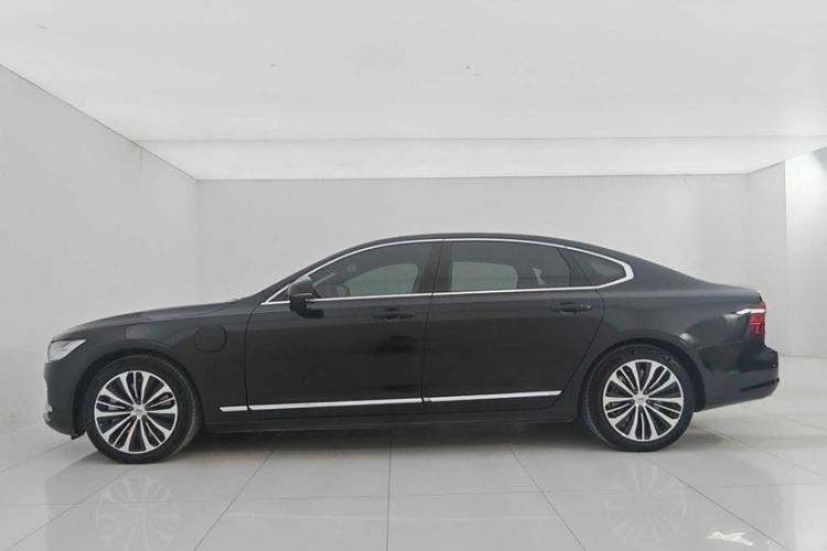 Used Volvo S90 New Energy 2024 Plug-in Hybrid Four-Wheel Drive Long-Range Zhiyi Luxury Edition
