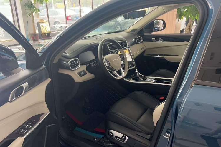 Used Lynk & Co 01 2017 2.0T Two-Wheel Drive Zhaopu Version
