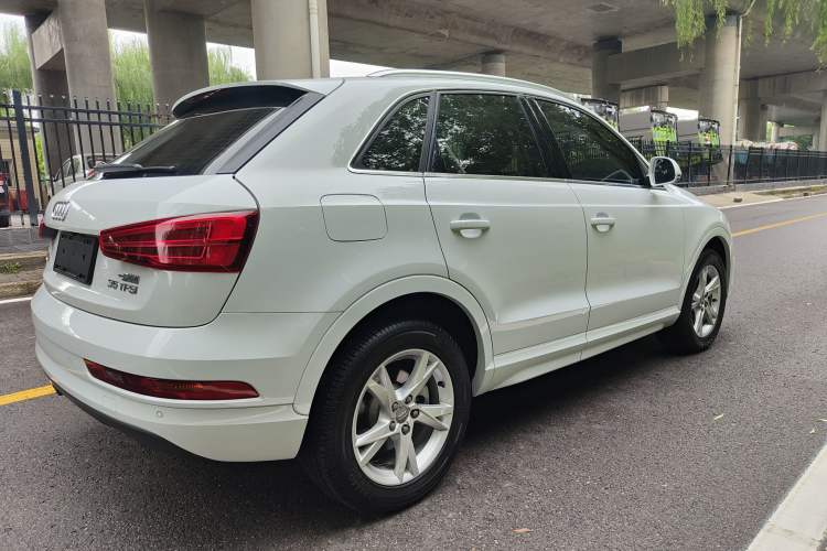 TDK.VehicleDetails.img