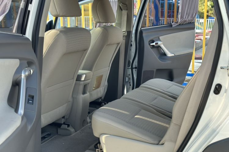 Used Toyota Verso 2015 180E CVT Crossover Edition
