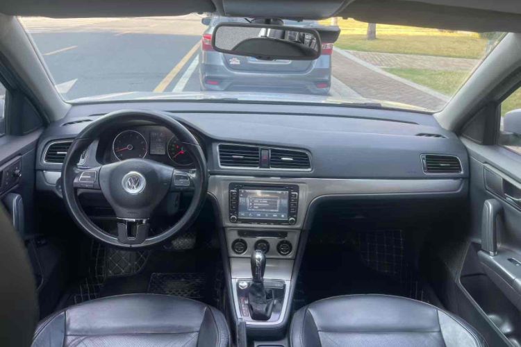 Used Volkswagen Lavida 2013 1.4TSI DSG Luxury Edition
