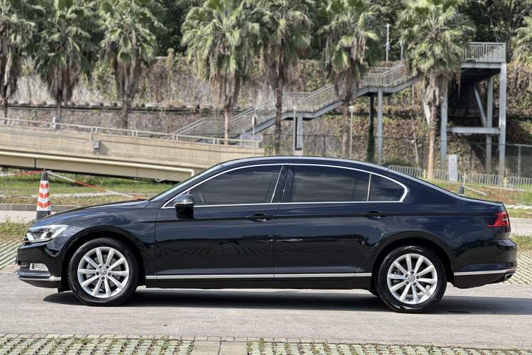 Used Volkswagen Magotan 2019 330TSI DSG Leading Model China VI Standard