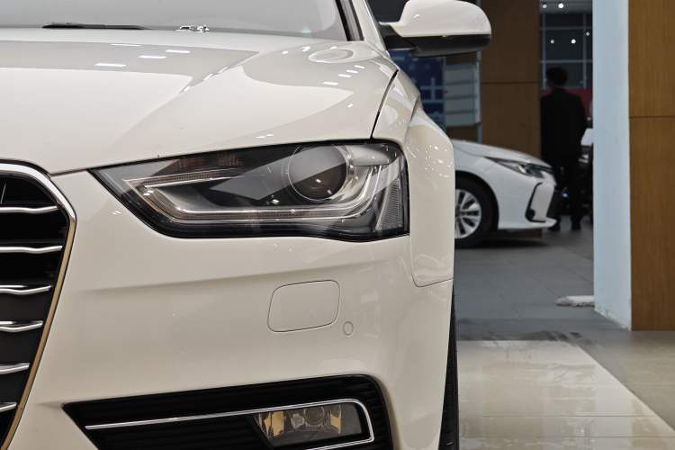 Used Audi A4L 2015 35 TFSI Automatic Comfort Model
