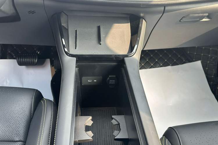 Used Lynk & Co 06 2025 Renew 1.5T Halo