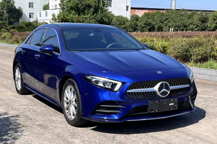 Used Mercedes-Benz A-Class 2021 A 200 L Sport Sedan Fashion Model
