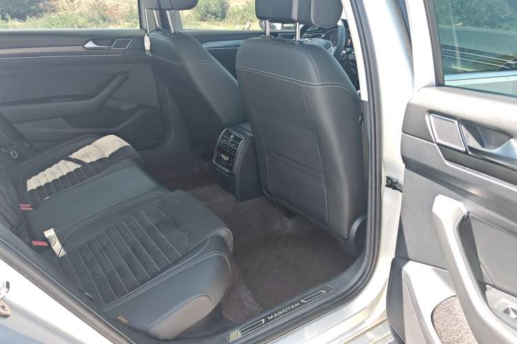 Used Volkswagen Magotan 2020 330TSI DSG Luxury Edition
