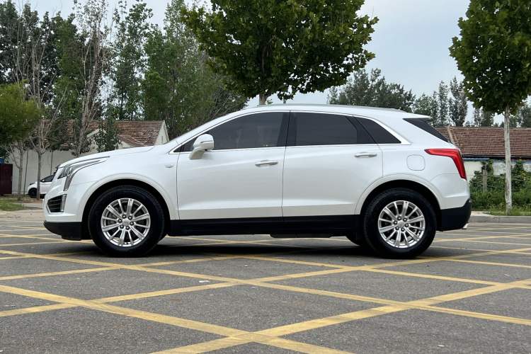 Used Cadillac XT5 2018 25T Tech Model

