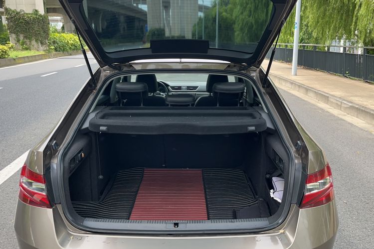 Used Skoda Superb 2016 TSI330 DSG Smart Drive Edition
