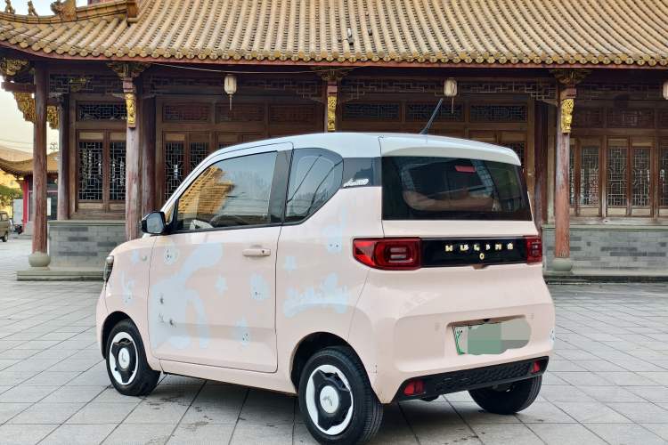 Used Wuling Hongguang MINIEV 2022 Macaron Premium Model – Lithium Ternary Battery
