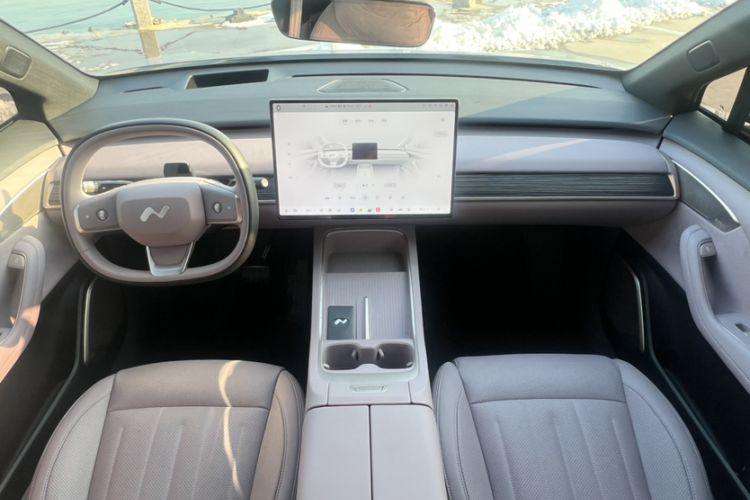 Used ONVO L60 2024 60 kWh Rear-Drive Version