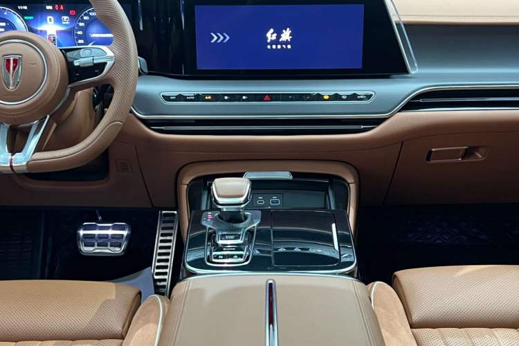 Used Hongqi H9 2024 2.0T Qixiang Private Style Edition
