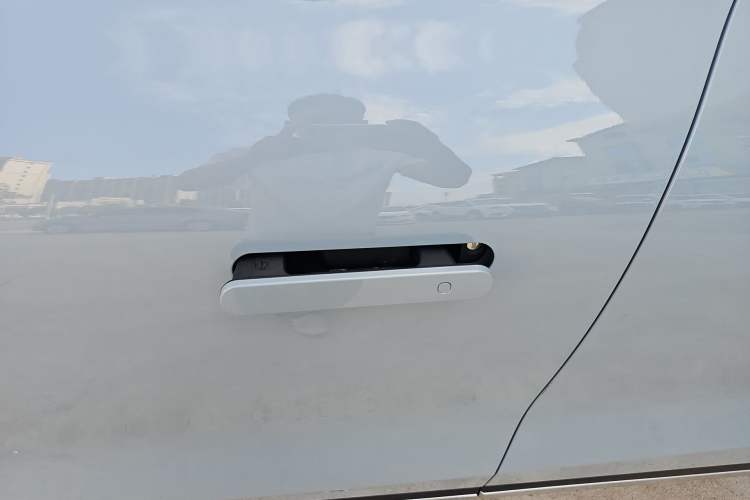 Used Leapmotor C11 2024 Range-Extended 300 Luxury Edition
