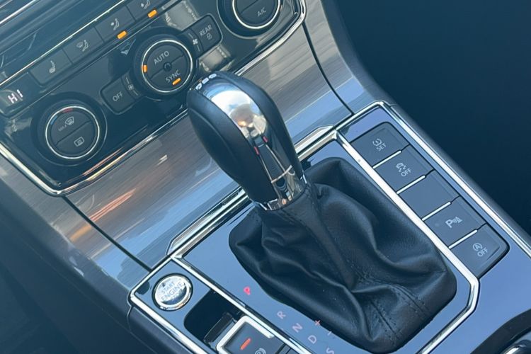 Used Volkswagen Passat 2017 330TSI DSG Luxury Edition
