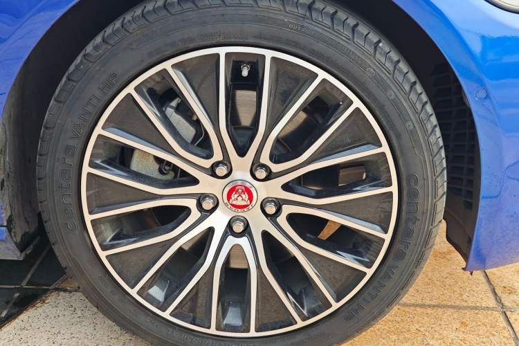 Used Jaguar XEL 2020 2.0T 200 PS S Advanced Elegance Edition
