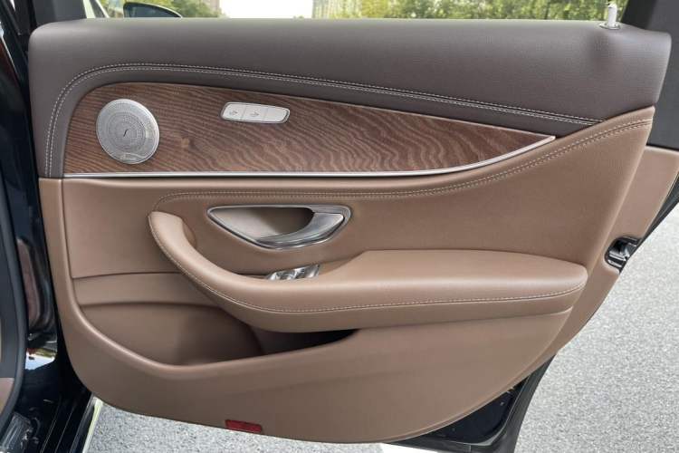 Used Mercedes-Benz E-Class 2023 E 260 L