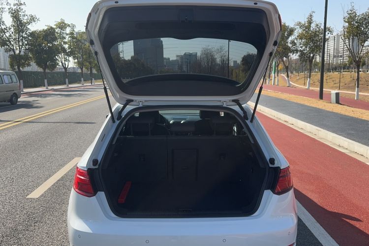 Used Audi A3 2020 Restyled Sportback 35 TFSI Entry-Level China VI Emission Standard
