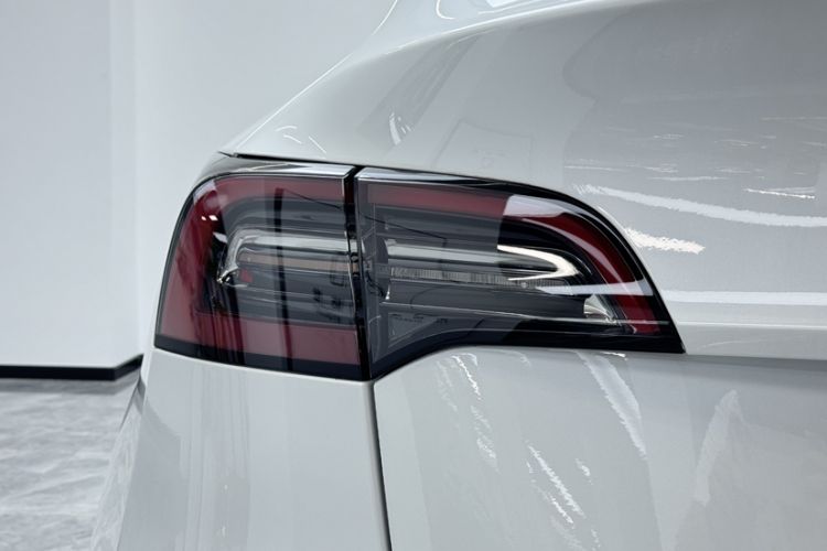 TDK.VehicleDetails.img