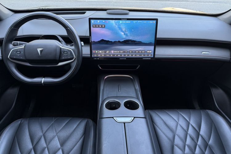 Used  S07 2023 200Max Range-Extended Version
