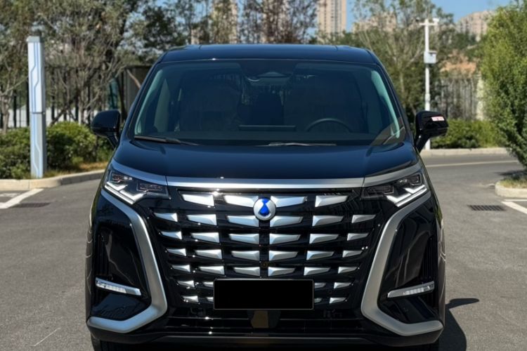 Used Denza D9 2022 DM-i 970 Four-Wheel Drive Flagship Model
