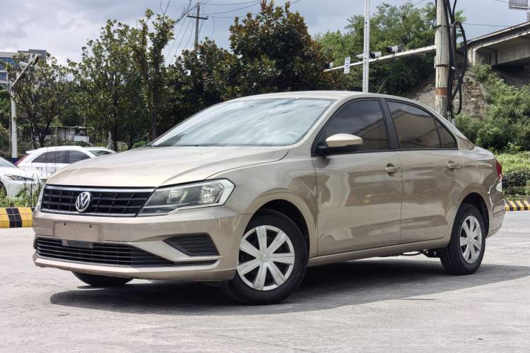 Used Volkswagen Jetta 2017 1.4L Manual Fashion Edition
