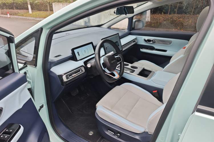 Used AION Y 2023 Plus 510 Smart Edition
