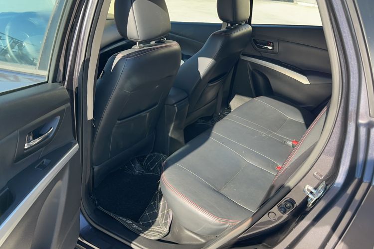 Used Suzuki S-Cross 2014 1.6L CVT Two-Wheel Drive Elite Version
