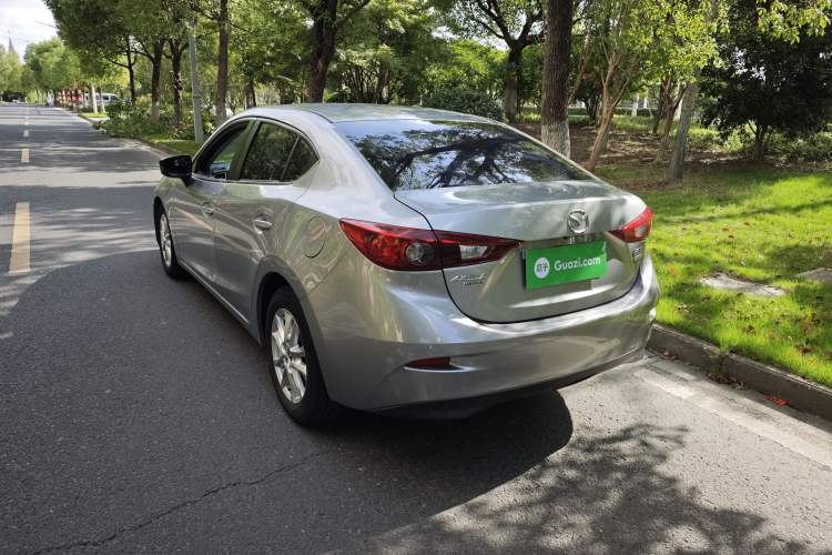 Used Mazda Mazda 3 Axela 2016 Sedan 1.5L Automatic Luxury Model
