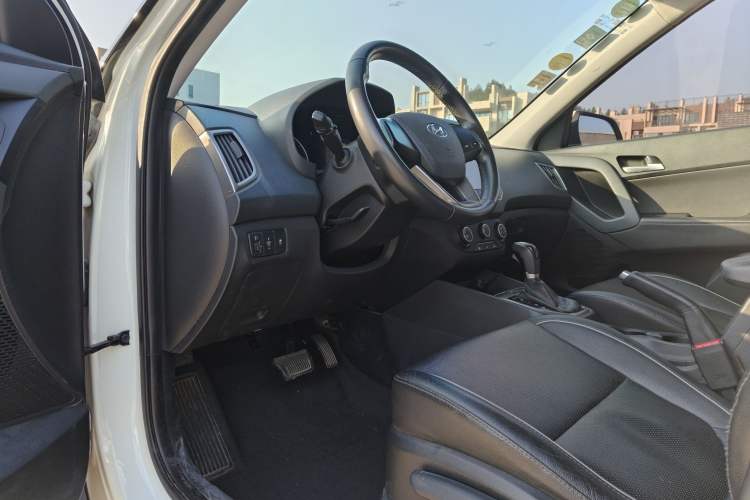 Used Hyundai ix25 2015 1.6L Automatic Two-Wheel Drive Smart GLS Trim