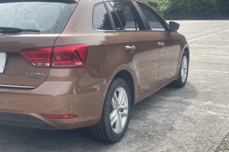 Used Volkswagen Gran Lavida 2017 180TSI DSG Comfort Edition
