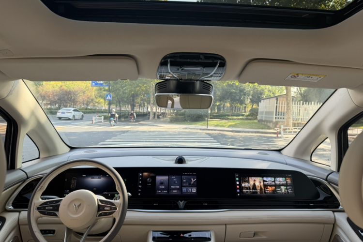 Used VOYAH Dream 2022 Low-Carbon Edition Dream+ Smart Enjoyment Package
