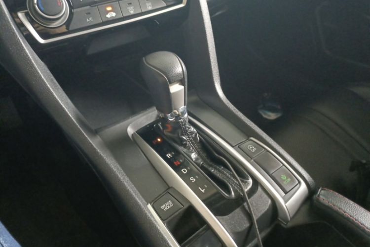 Used Honda Civic 2016 180TURBO CVT Comfort Version
