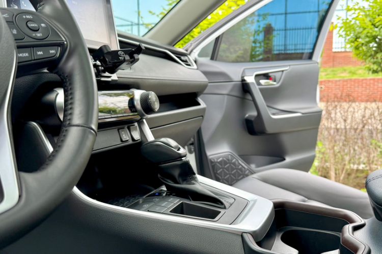 Used Toyota RAV4 2022 2.0L CVT Two-Wheel Drive Fashion Plus Edition