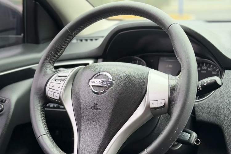 Used Nissan Qashqai 2017 2.0L CVT Smart Enjoyment Version China VI Standard