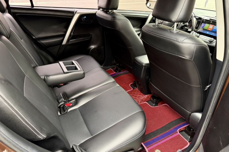 Used Toyota RAV4 2019 2.0L CVT Two-Wheel Drive Fashion X Limited Edition China V Standard