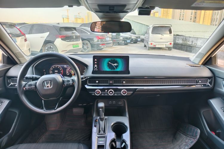 Used Honda Civic 2023 240TURBO CVT Dynamic · Center Stage Special Edition
