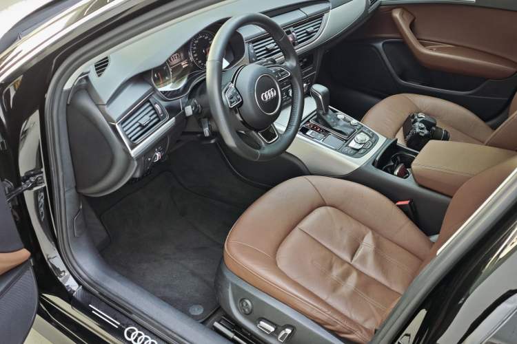 Used Audi A6L 2018 30th Anniversary Edition 35 TFSI Fashion Model
