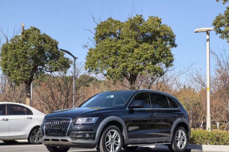 Used Audi Q5 2017 Plus 40 TFSI Technology Model