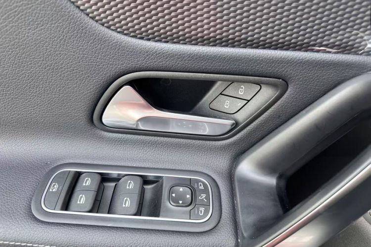 Used Mercedes-Benz A-Class 2021 A 200 L Sport Sedan Fashion Model
