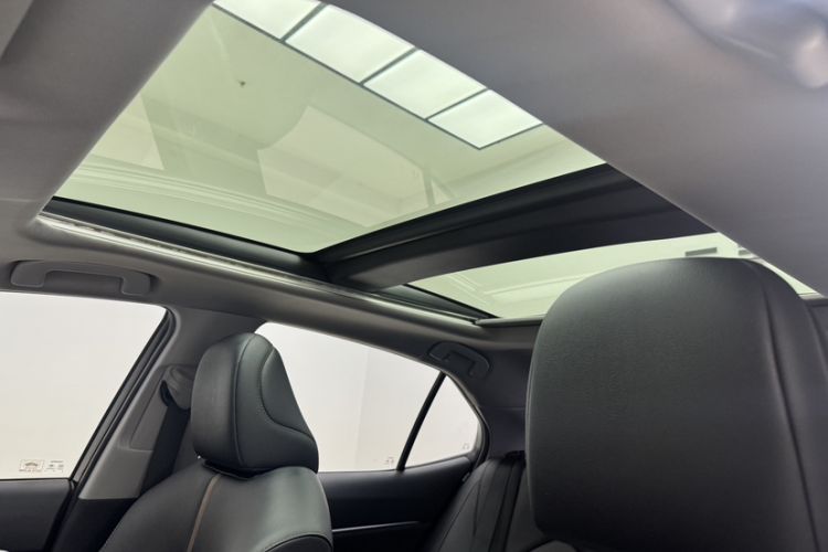 Used Toyota Camry 2018 2.5G Luxury Edition