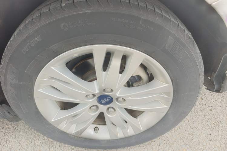 Used Ford Focus 2012 Hatchback 1.6L Manual Comfort Model
