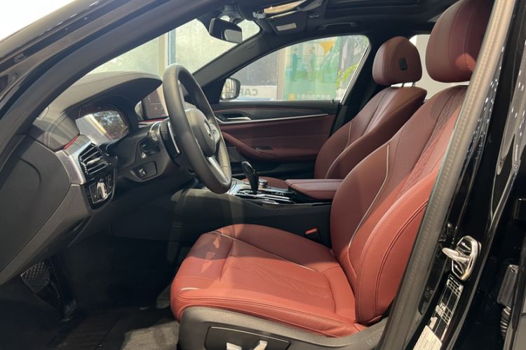 Used BMW 5 Series 2023 Restyled 530Li Leading Edition M Sport Package
