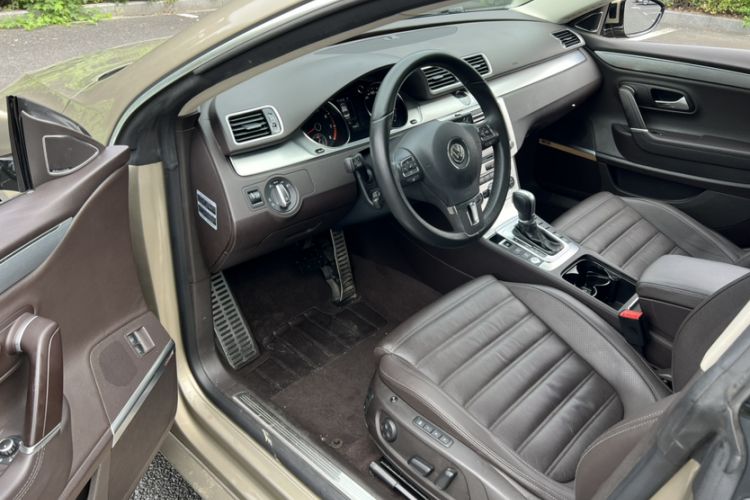 Used Volkswagen FAW-Volkswagen CC 2015 2.0 TSI Ultimate Model
