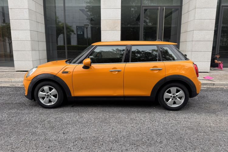Used  MINI 2015 1.2T ONE Five-Door Edition
