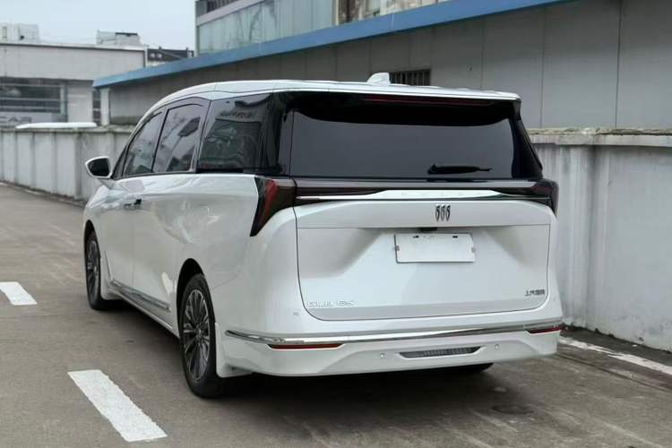 Used Buick GL8 2025 Lu Zun Deluxe Edition
