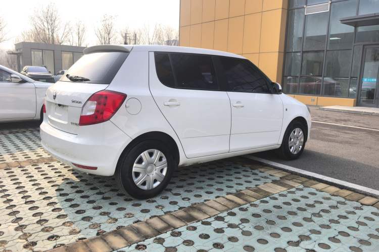 Used Skoda Fabia 2014 1.4L Manual Crystal Edition
